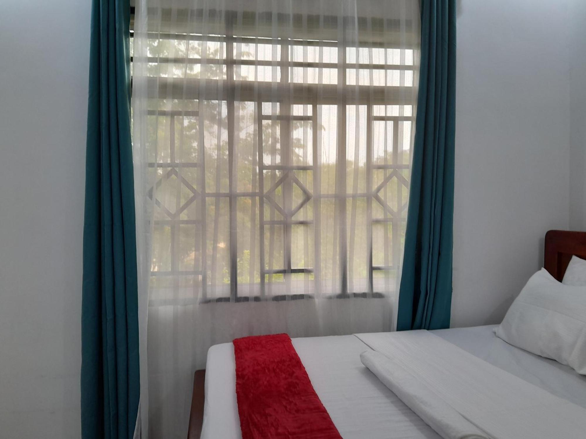 Valley Breeze Hotel Dar es Salaam Bagian luar foto