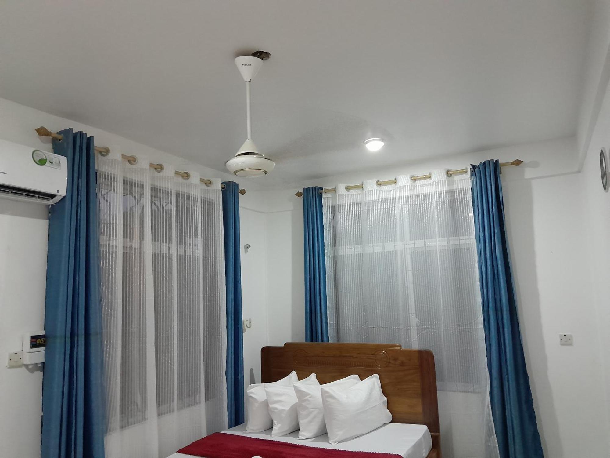 Valley Breeze Hotel Dar es Salaam Bagian luar foto