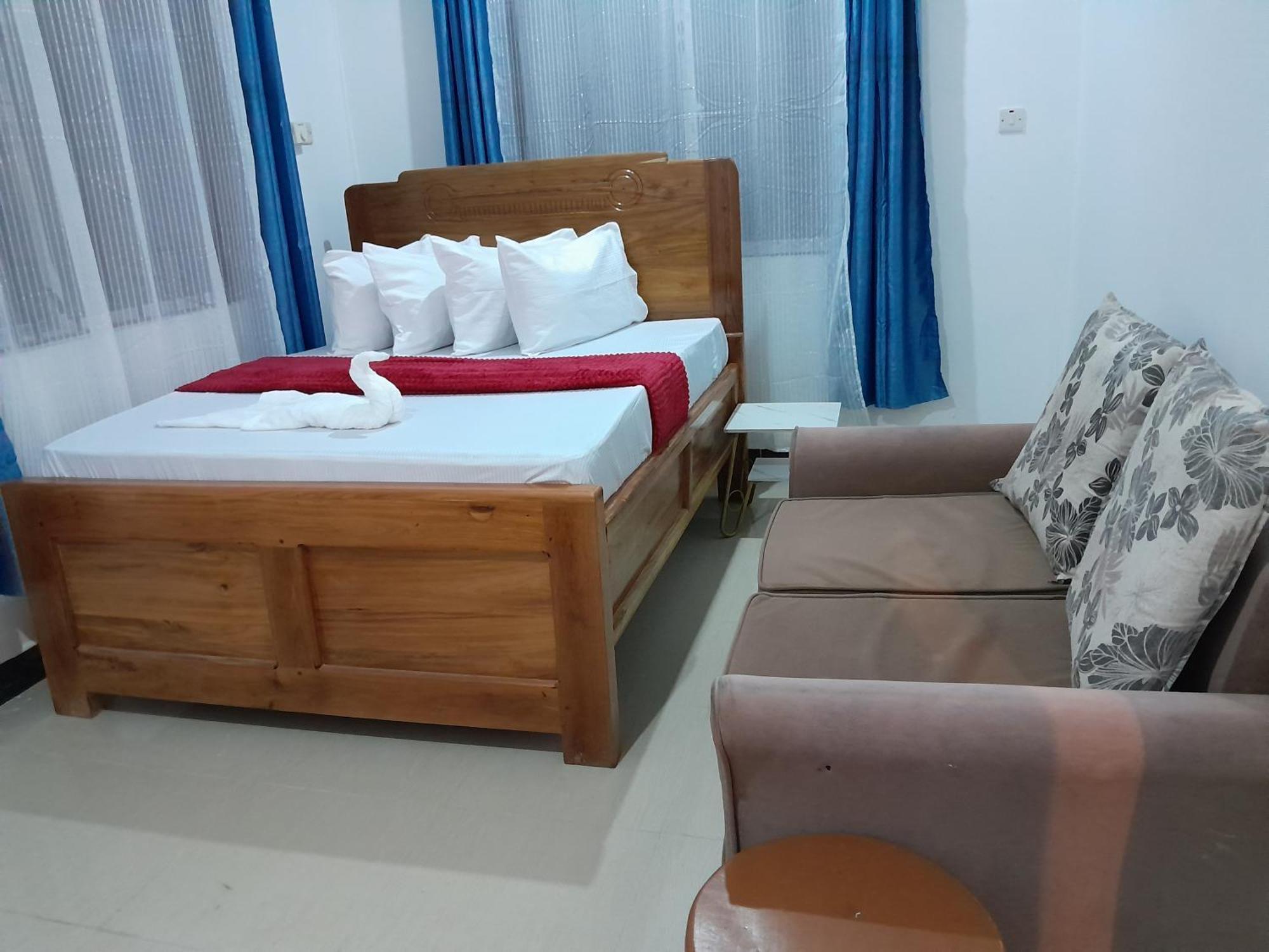 Valley Breeze Hotel Dar es Salaam Bagian luar foto