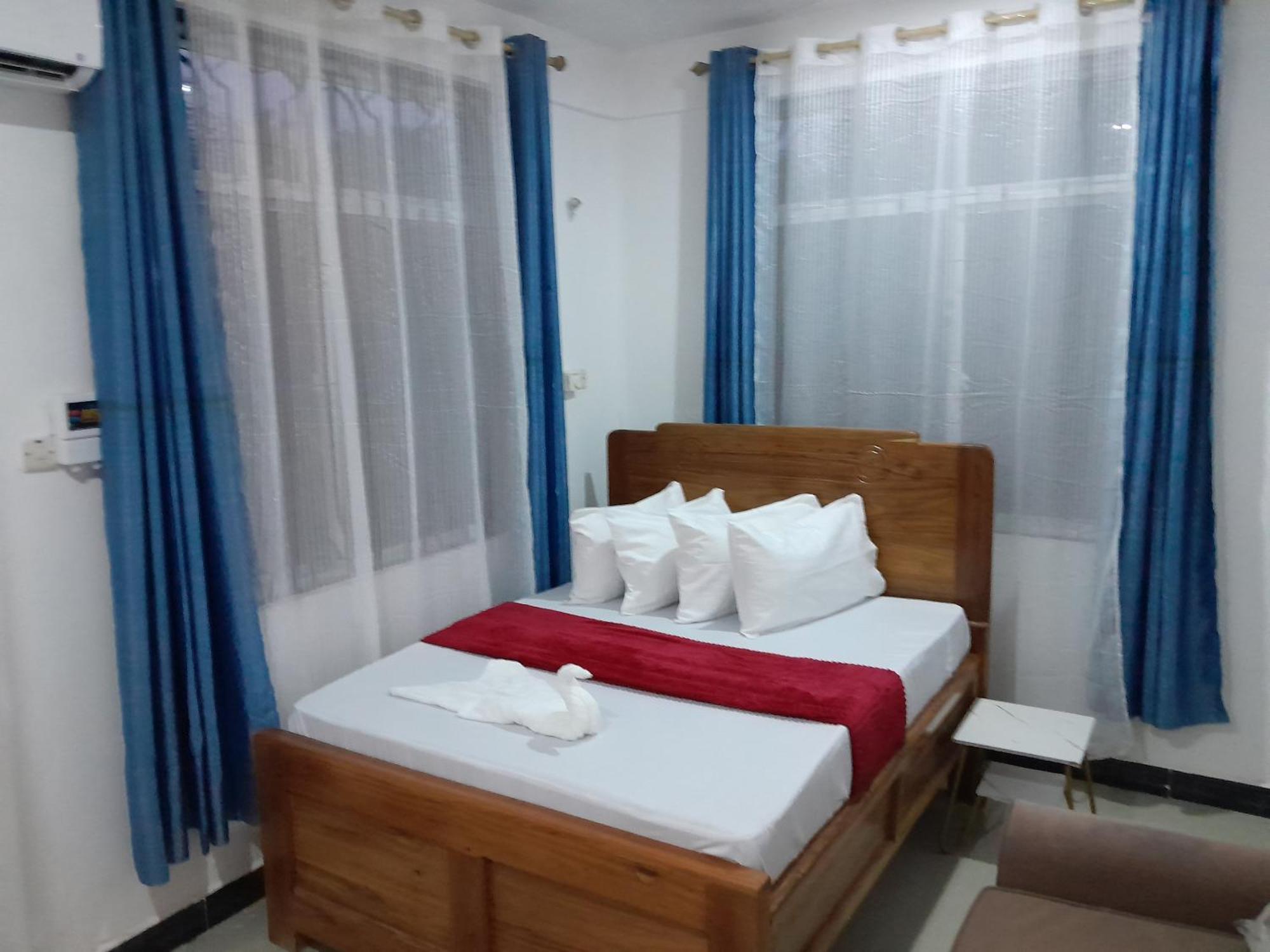 Valley Breeze Hotel Dar es Salaam Bagian luar foto